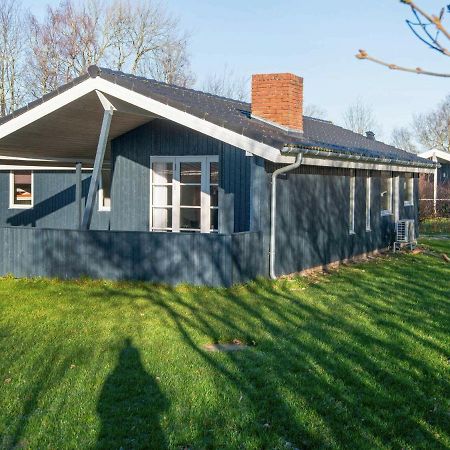 8 Person Holiday Home In B Rkop Egeskov  Екстер'єр фото