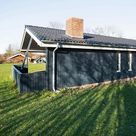 8 Person Holiday Home In B Rkop Egeskov  Екстер'єр фото