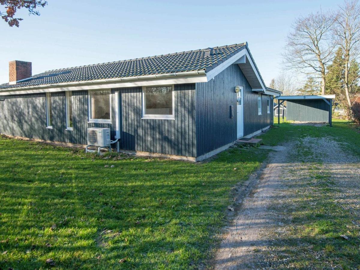 8 Person Holiday Home In B Rkop Egeskov  Екстер'єр фото